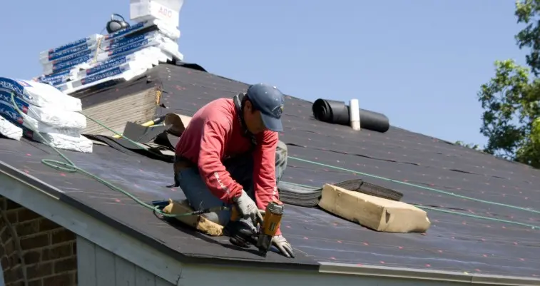 commercial roof needs repair or replacement